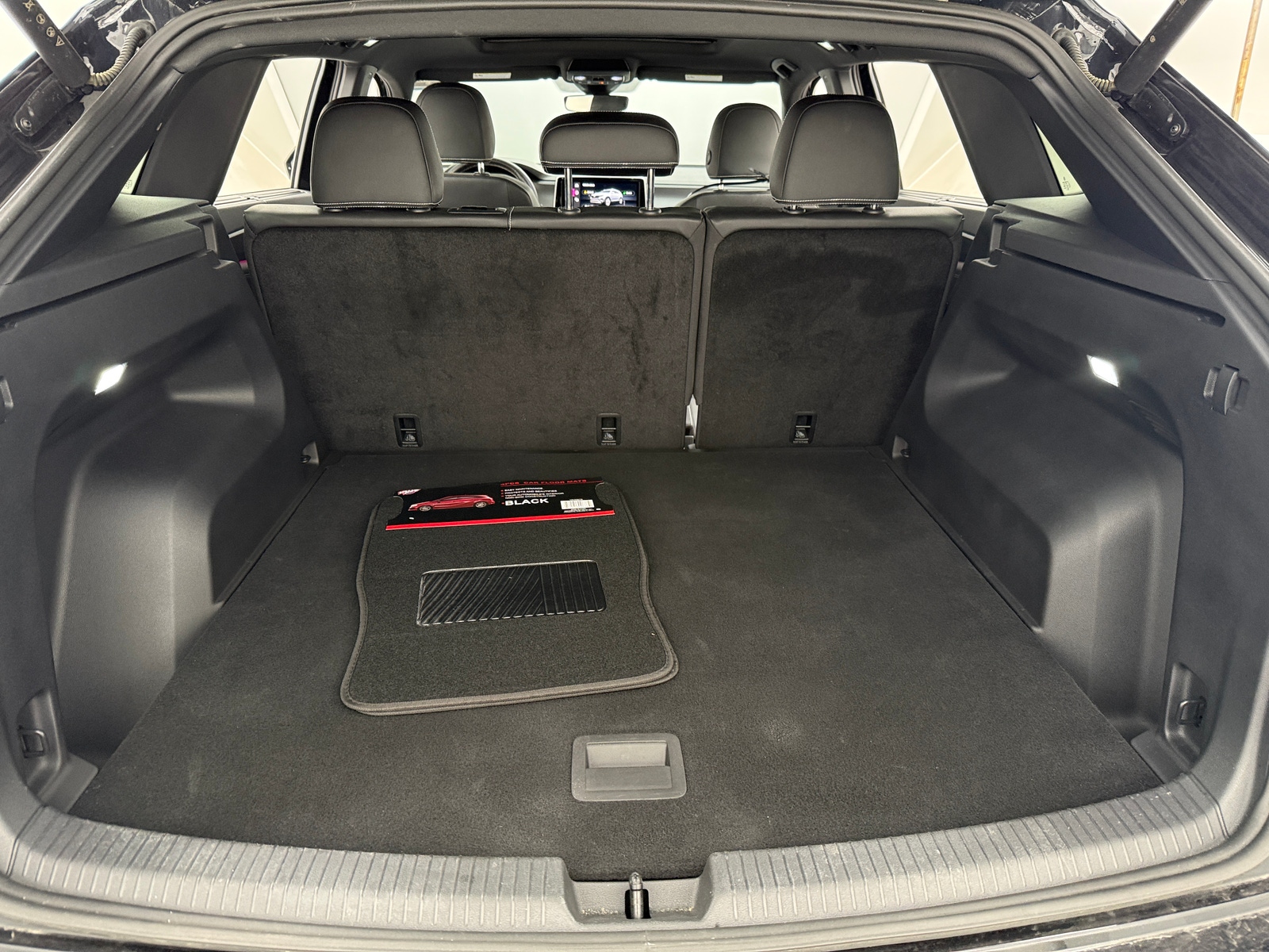 Thumbnail: 2025 Volkswagen Atlas - 6