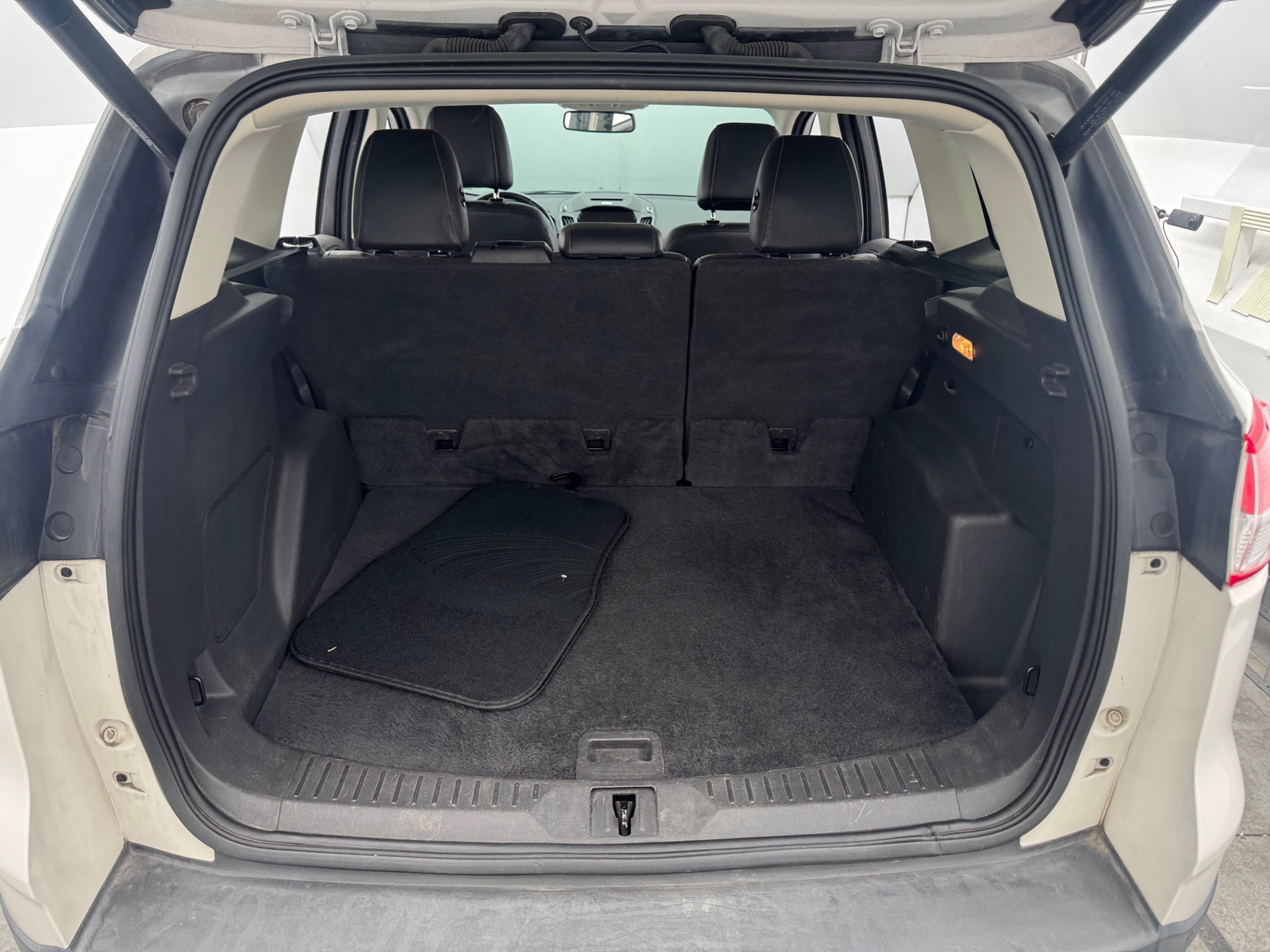 Thumbnail: 2016 Ford Escape - 6