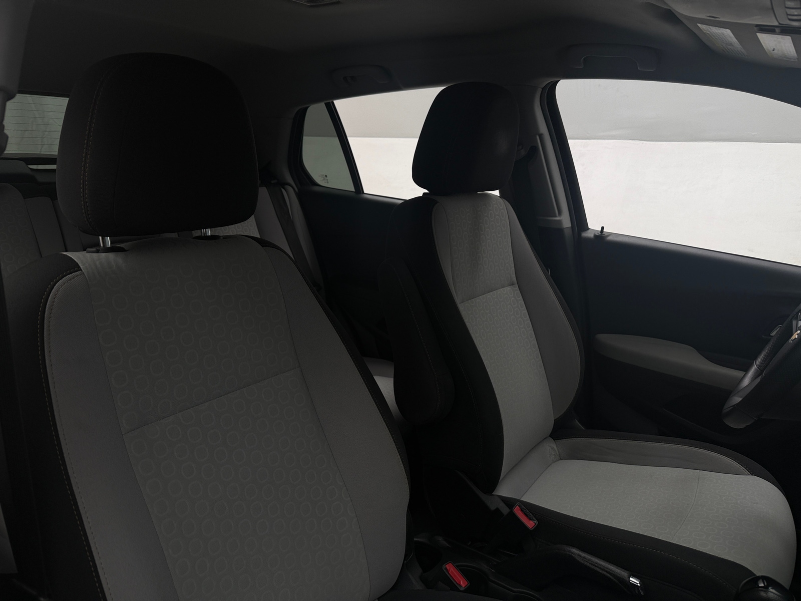 Thumbnail: 2020 Chevrolet Trax - 2