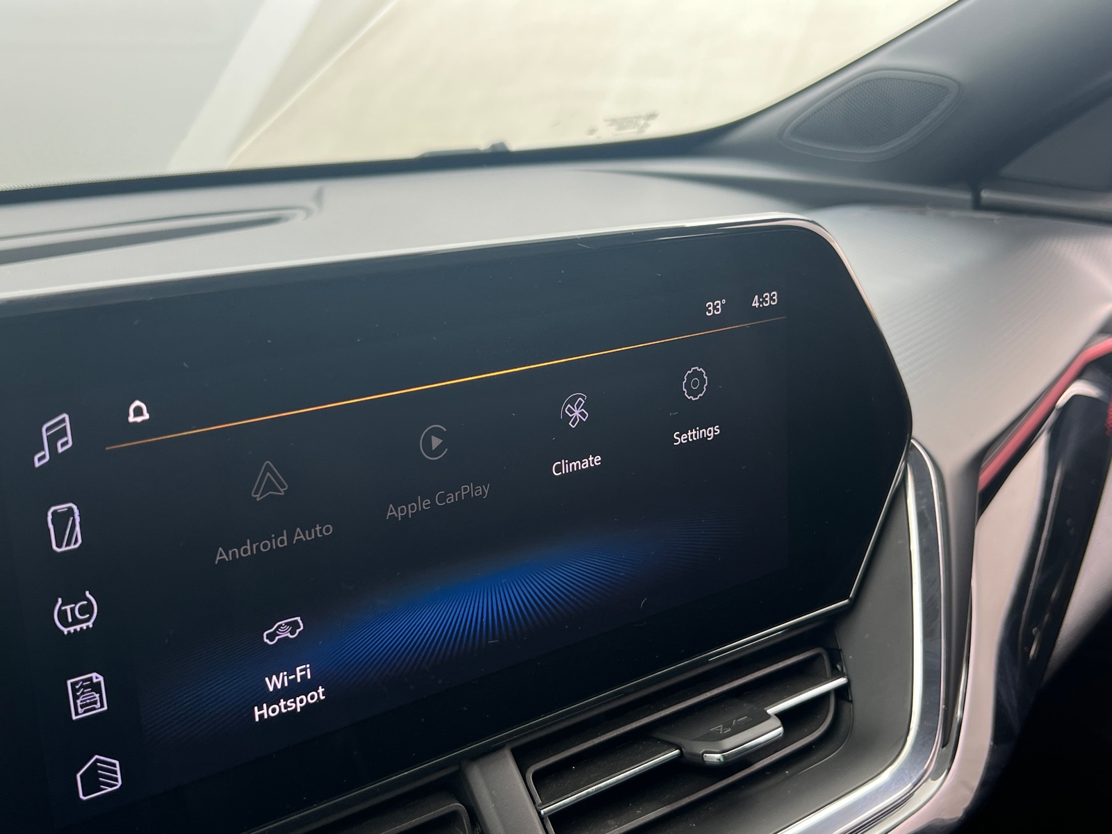 Thumbnail: 2024 Chevrolet Trax - 4