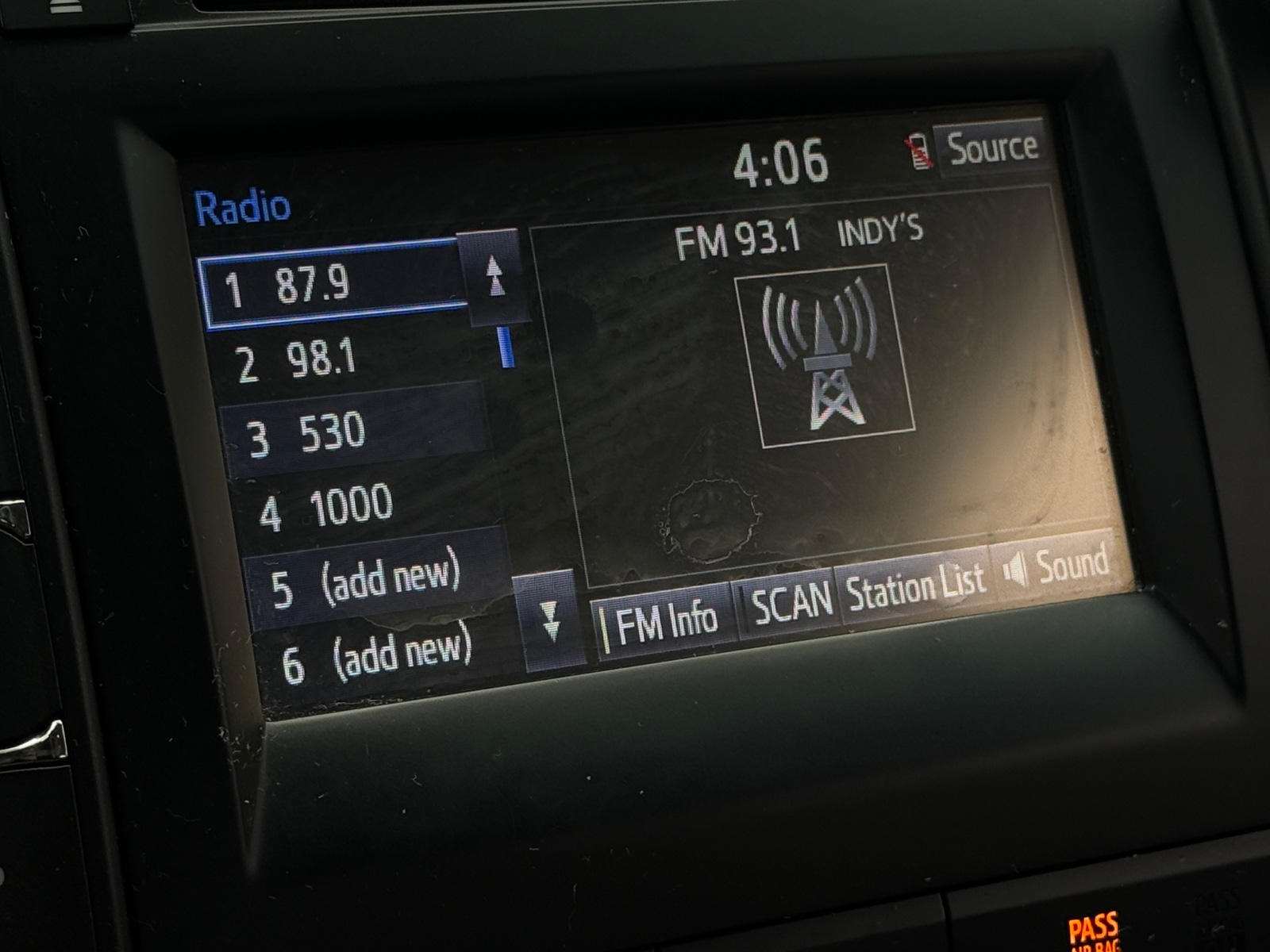 Thumbnail: 2016 Toyota Camry - 4