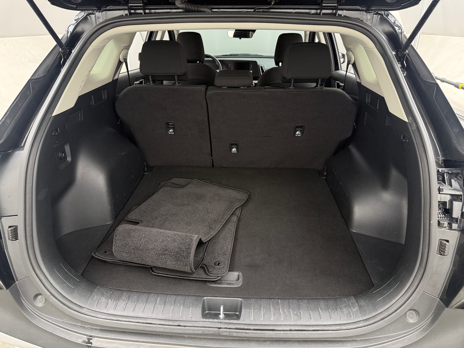 Thumbnail: 2025 Kia Sportage - 7