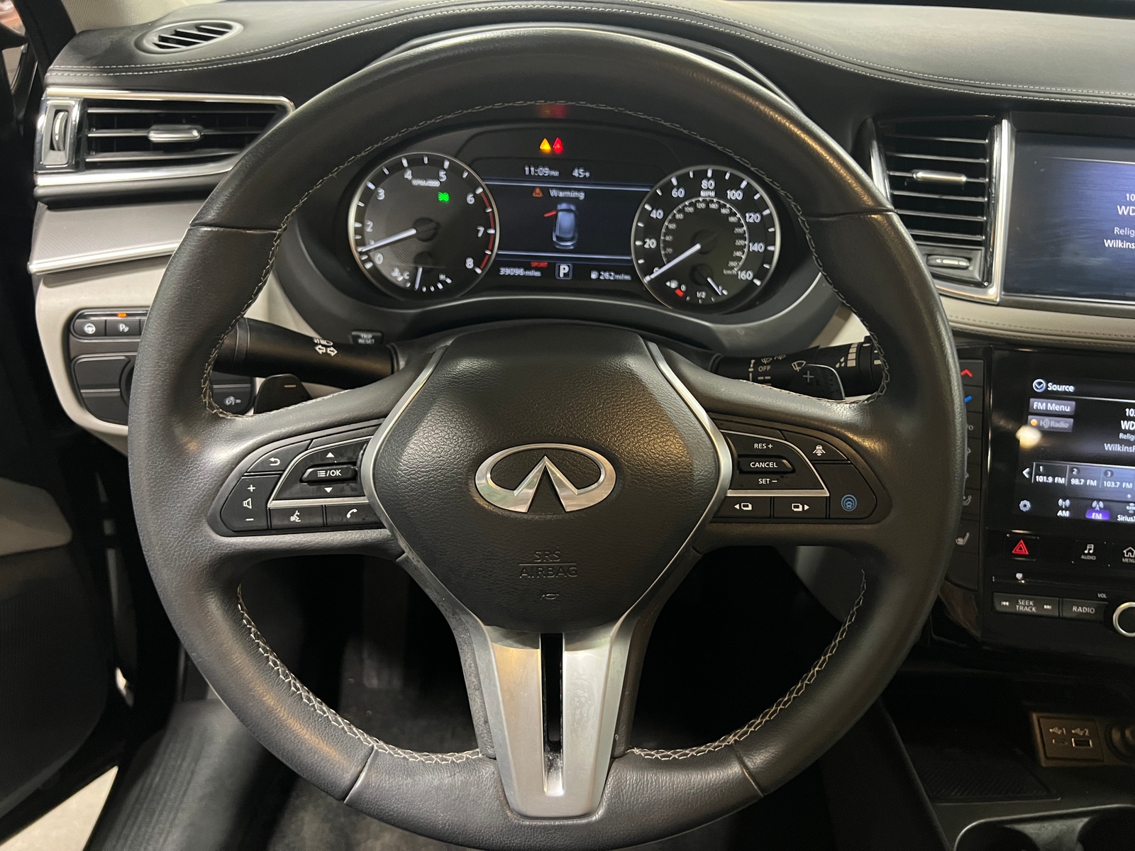 Thumbnail: 2023 INFINITI QX50 - 4