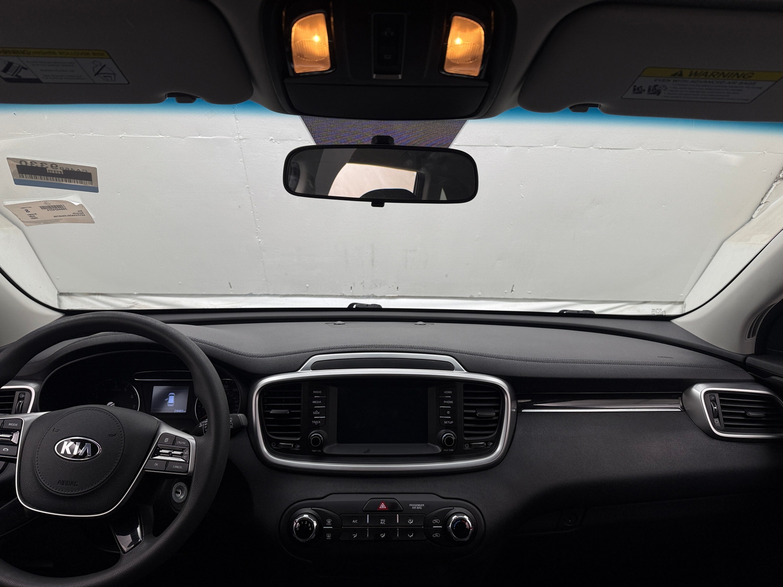 Thumbnail: 2020 Kia Sorento - 3