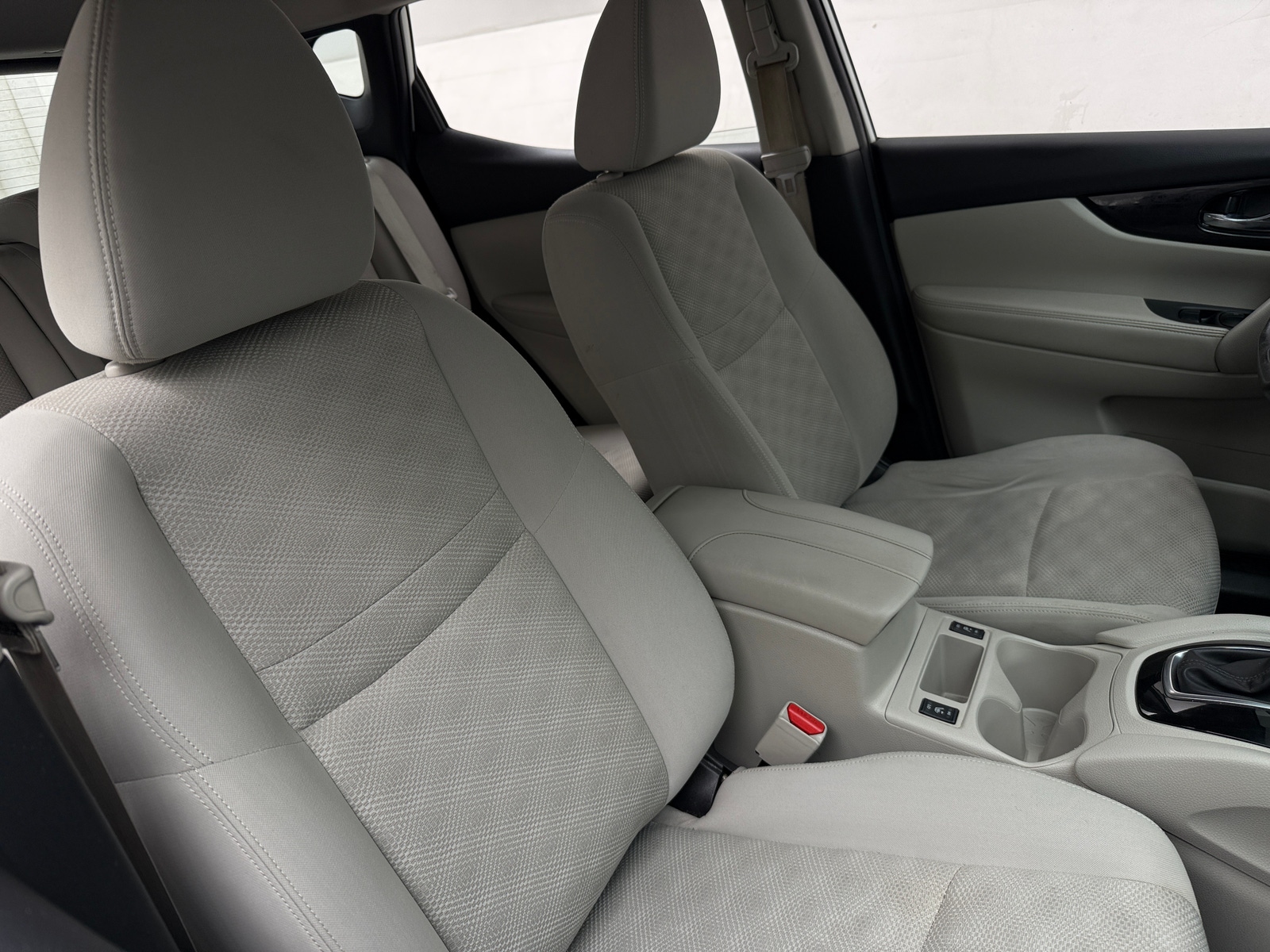 Thumbnail: 2018 Nissan Rogue Sport - 2