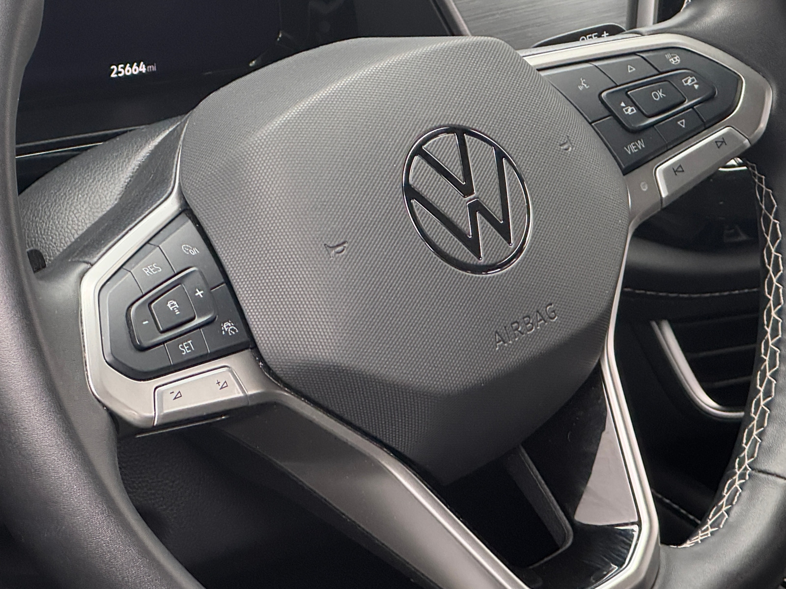 Thumbnail: 2025 Volkswagen Atlas - 4