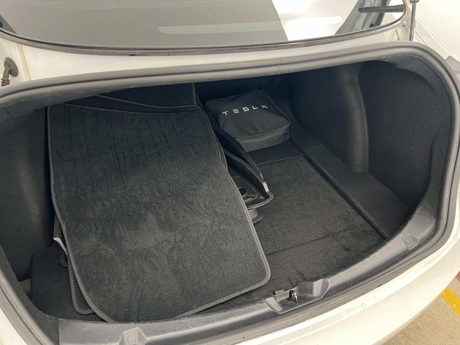 Thumbnail: 2022 Tesla Model 3 - 6