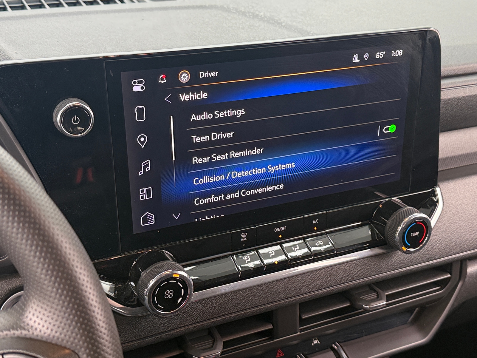 Thumbnail: 2024 Chevrolet Colorado - 4