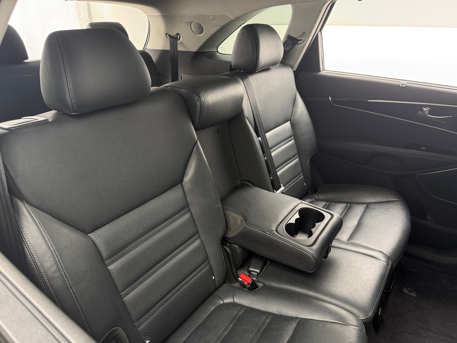 Thumbnail: 2016 Kia Sorento - 5