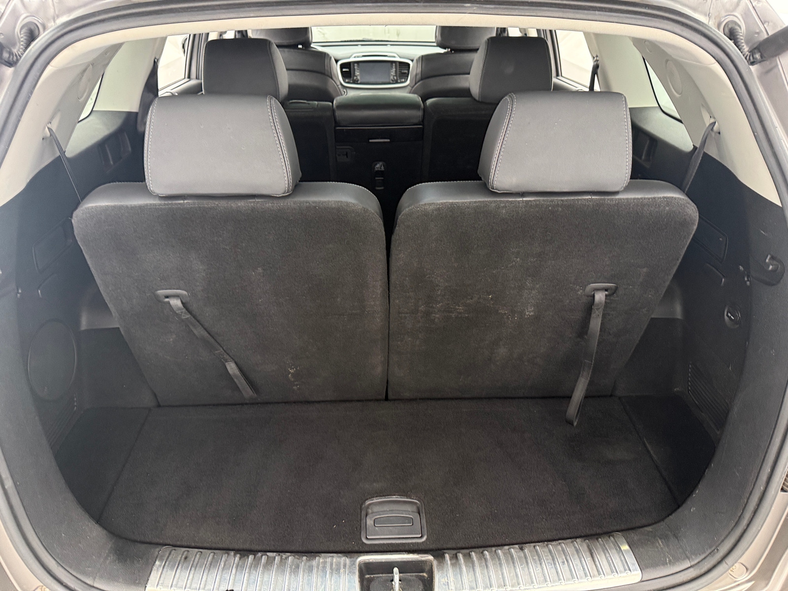 Thumbnail: 2016 Kia Sorento - 6