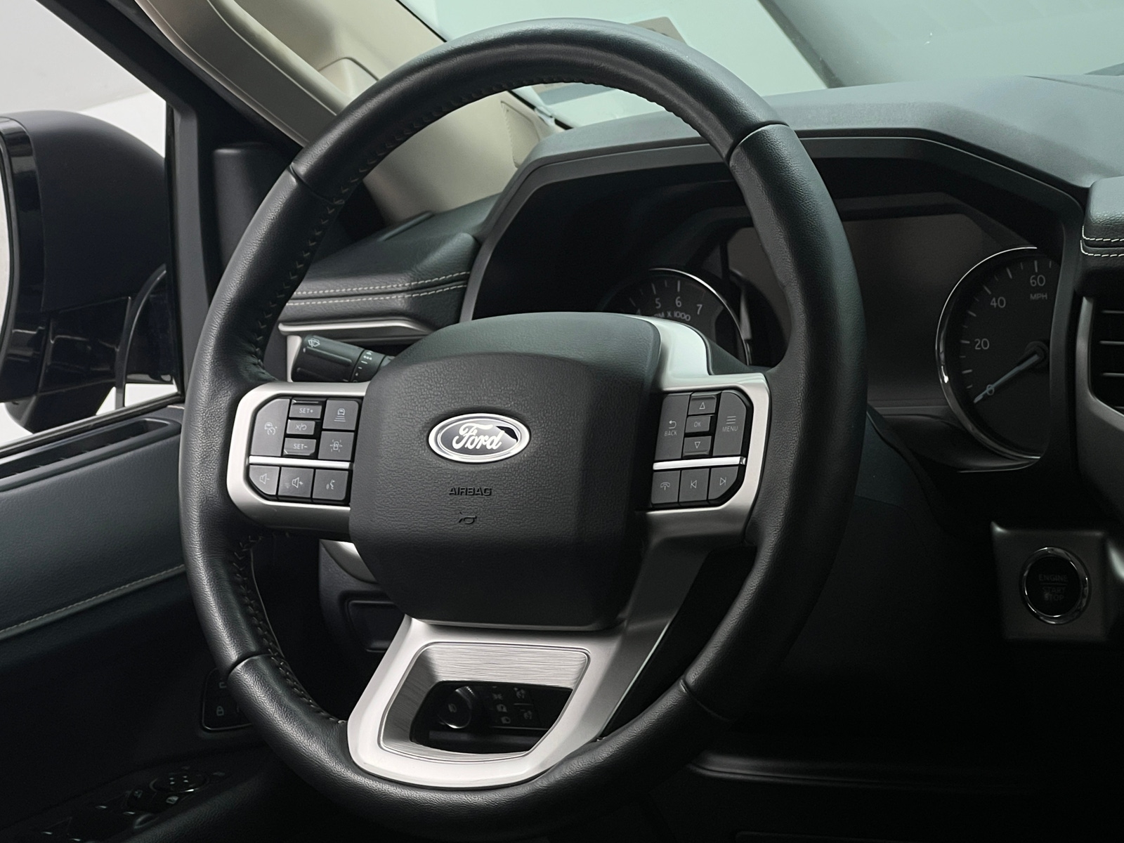 Thumbnail: 2022 Ford Expedition - 5