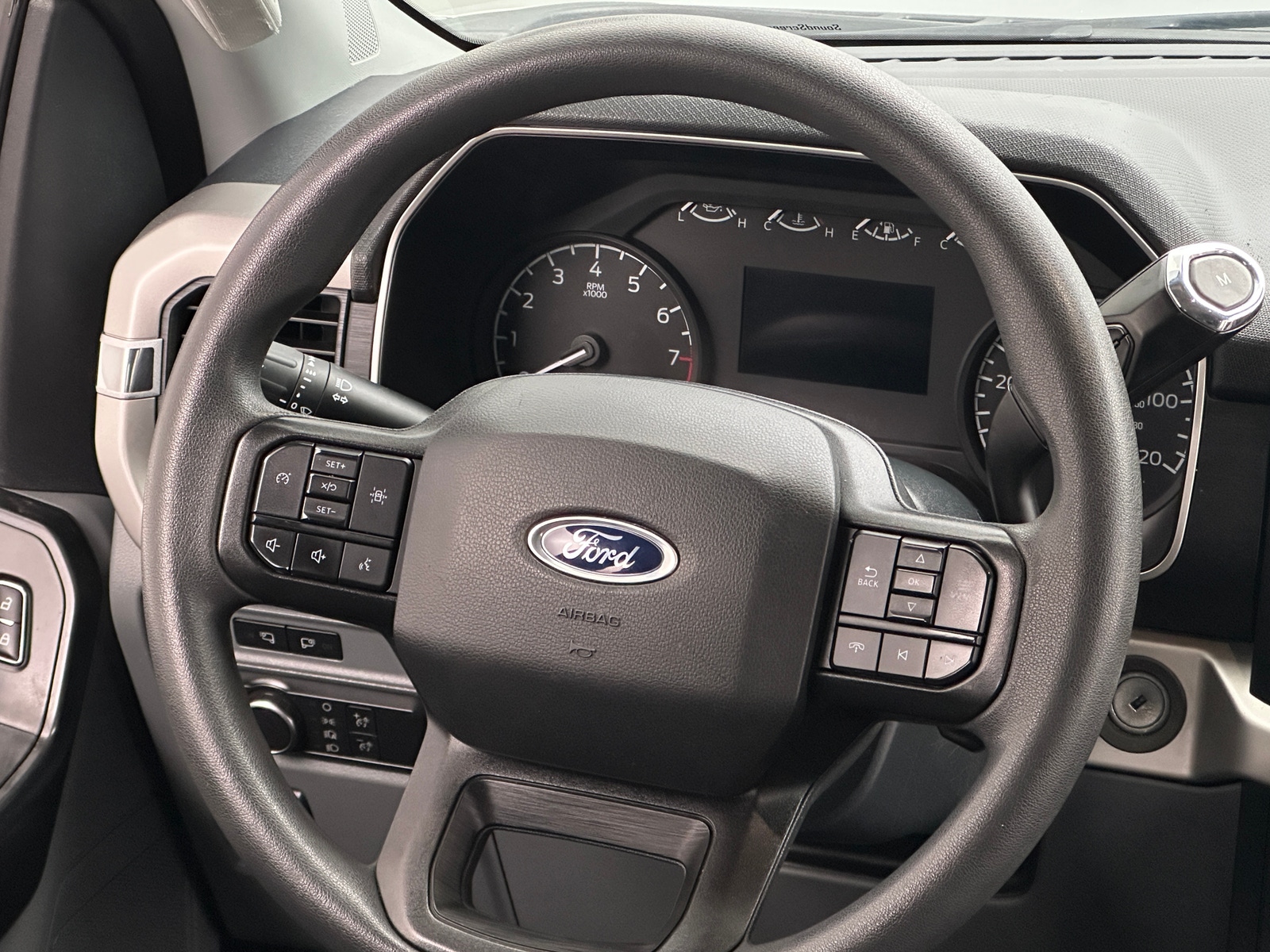 Thumbnail: 2022 Ford Econoline - 5