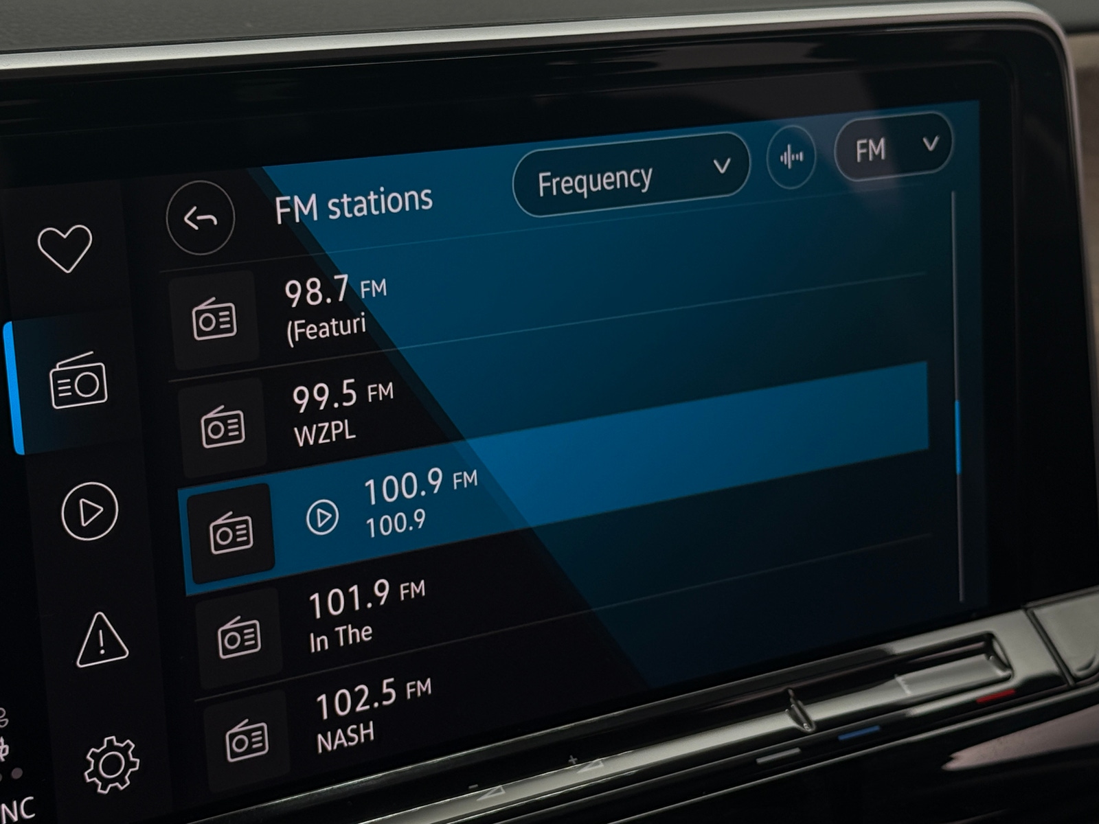 Thumbnail: 2024 Volkswagen Atlas - 3