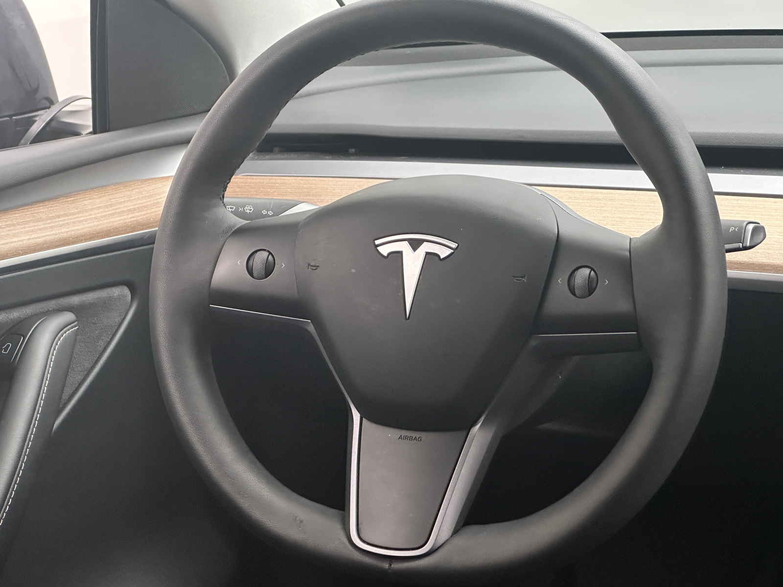 Thumbnail: 2023 Tesla Model Y - 4