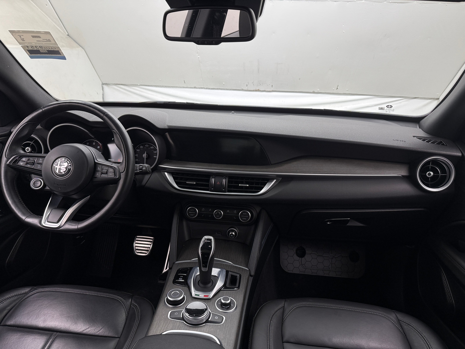 Thumbnail: 2022 Alfa Romeo Stelvio - 2