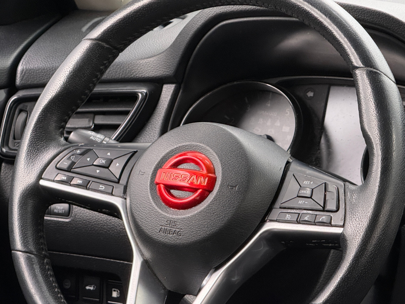 Thumbnail: 2019 Nissan Rogue - 5