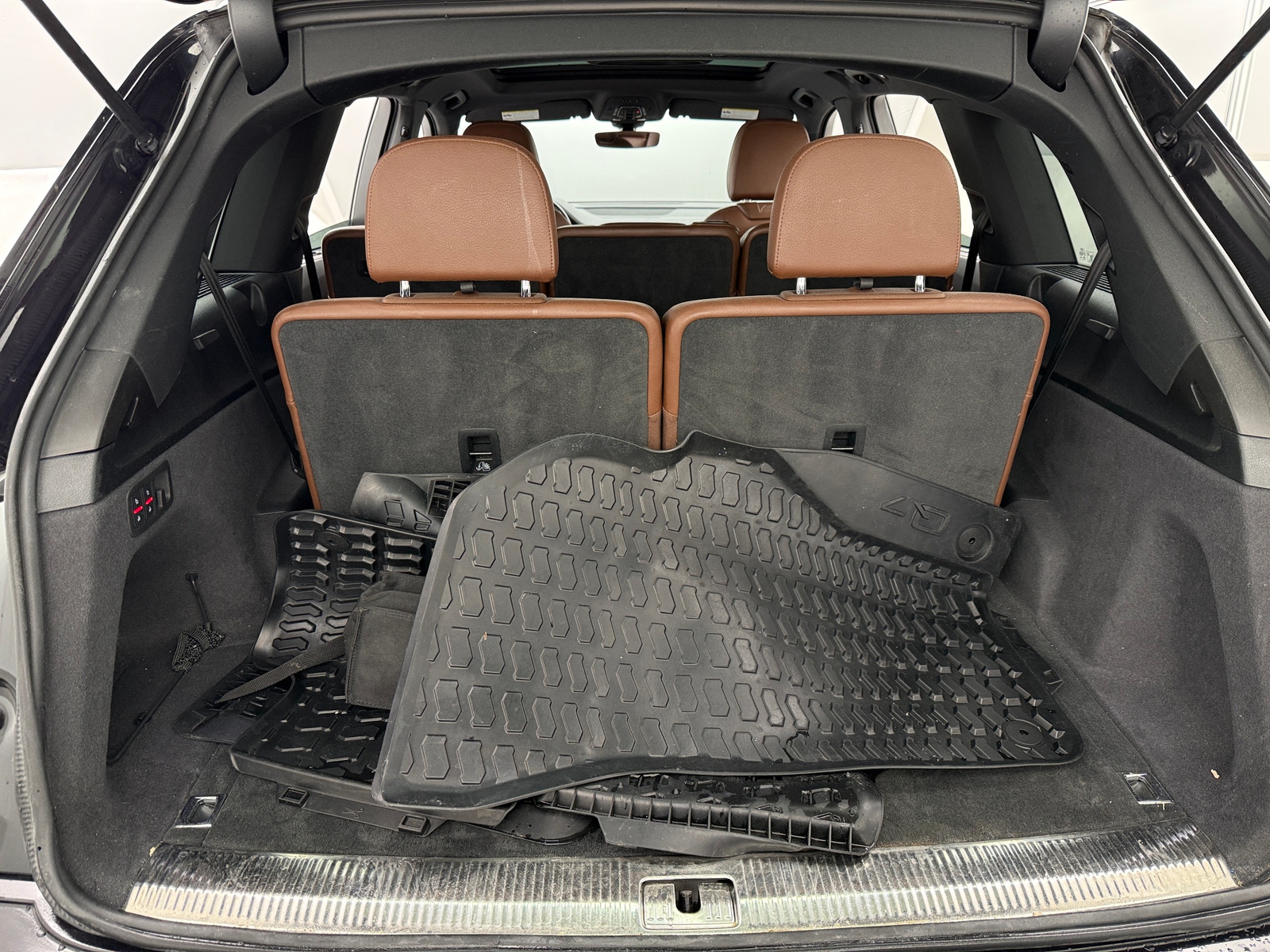 Thumbnail: 2019 Audi Q7 - 6