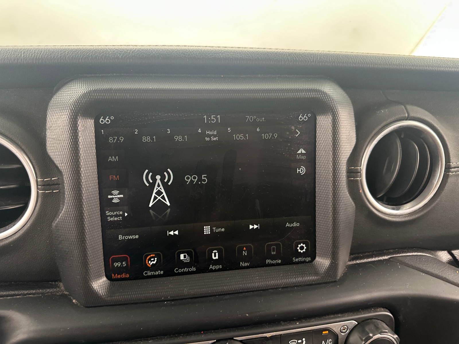 Thumbnail: 2022 Jeep Gladiator - 4