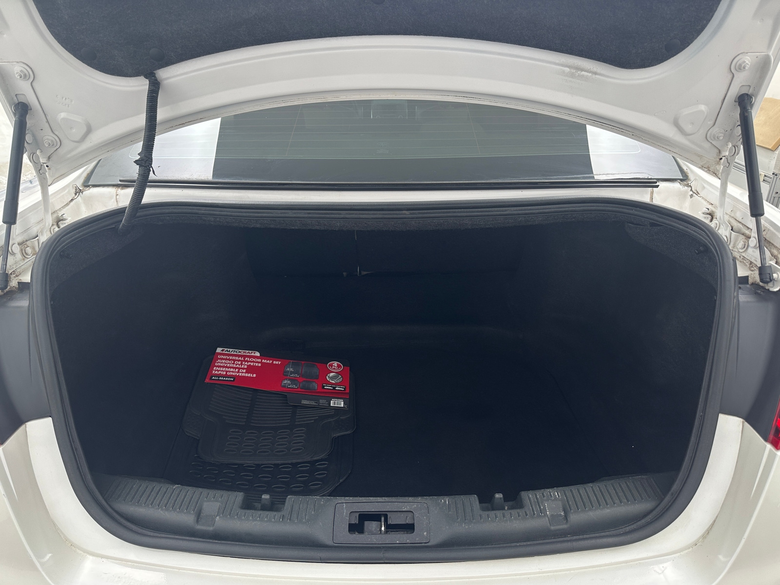 Thumbnail: 2014 Ford Taurus - 6