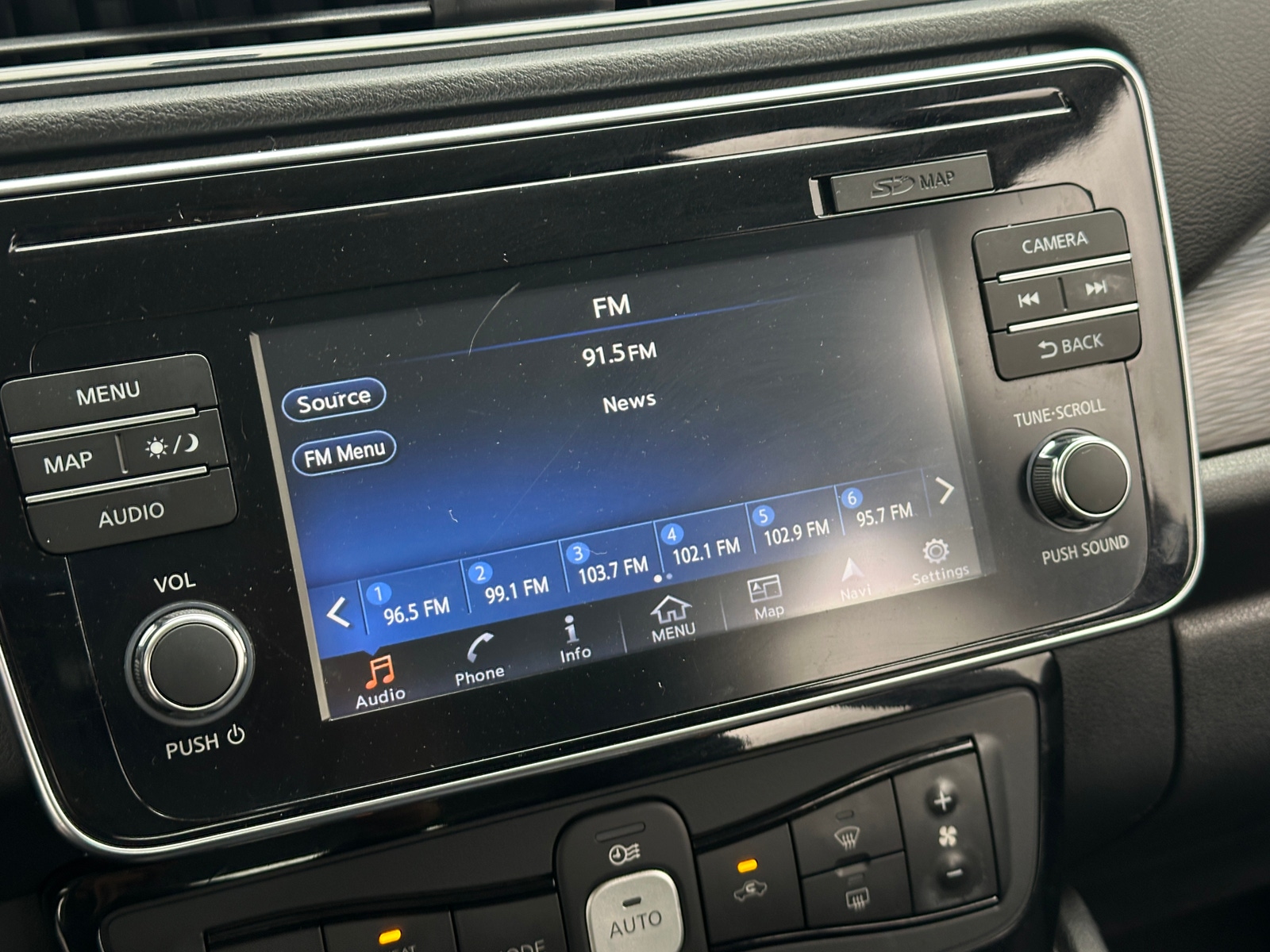 Thumbnail: 2019 Nissan Leaf - 4