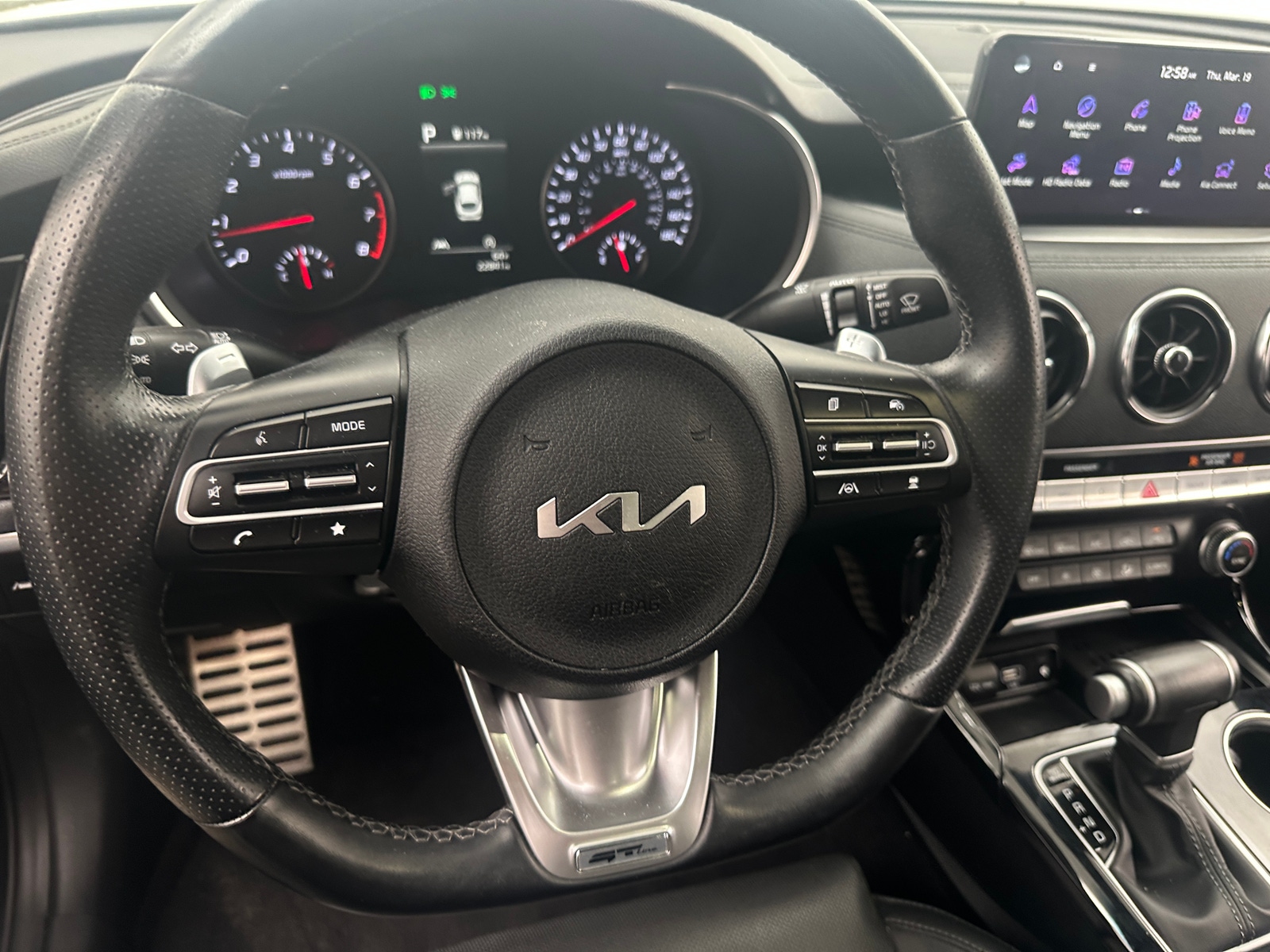 Thumbnail: 2023 Kia Stinger - 4