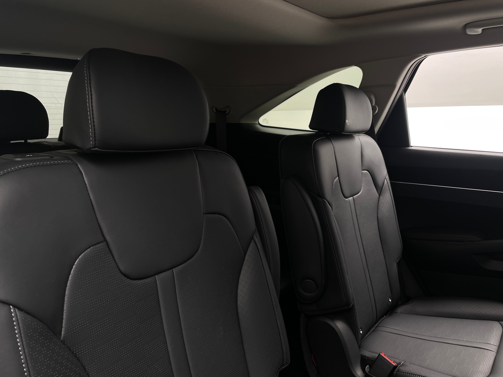 Thumbnail: 2025 Kia Sorento - 6