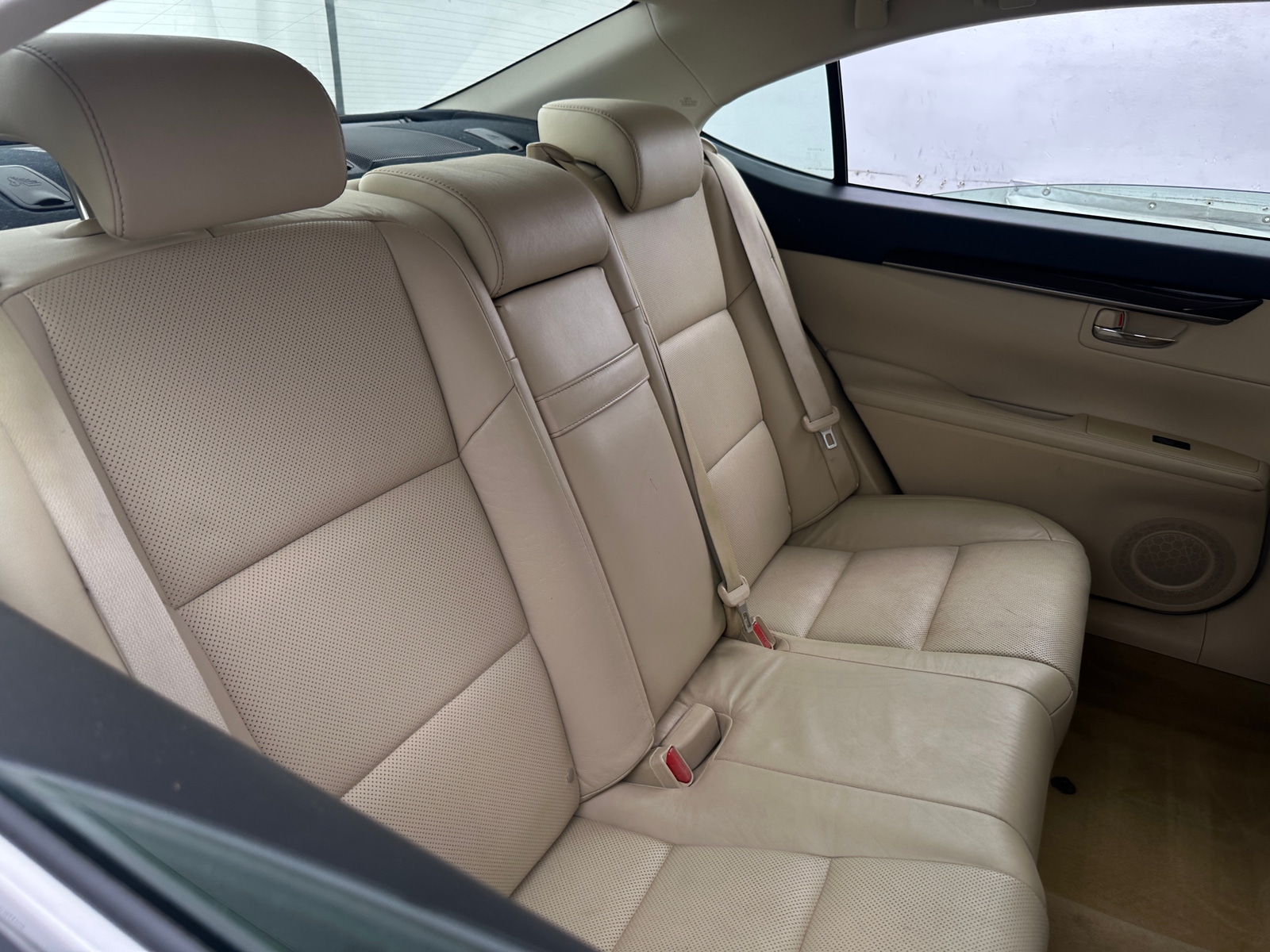 Thumbnail: 2013 Lexus ES - 5