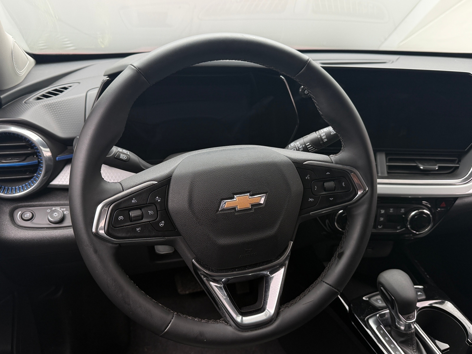 Thumbnail: 2025 Chevrolet Trax - 5