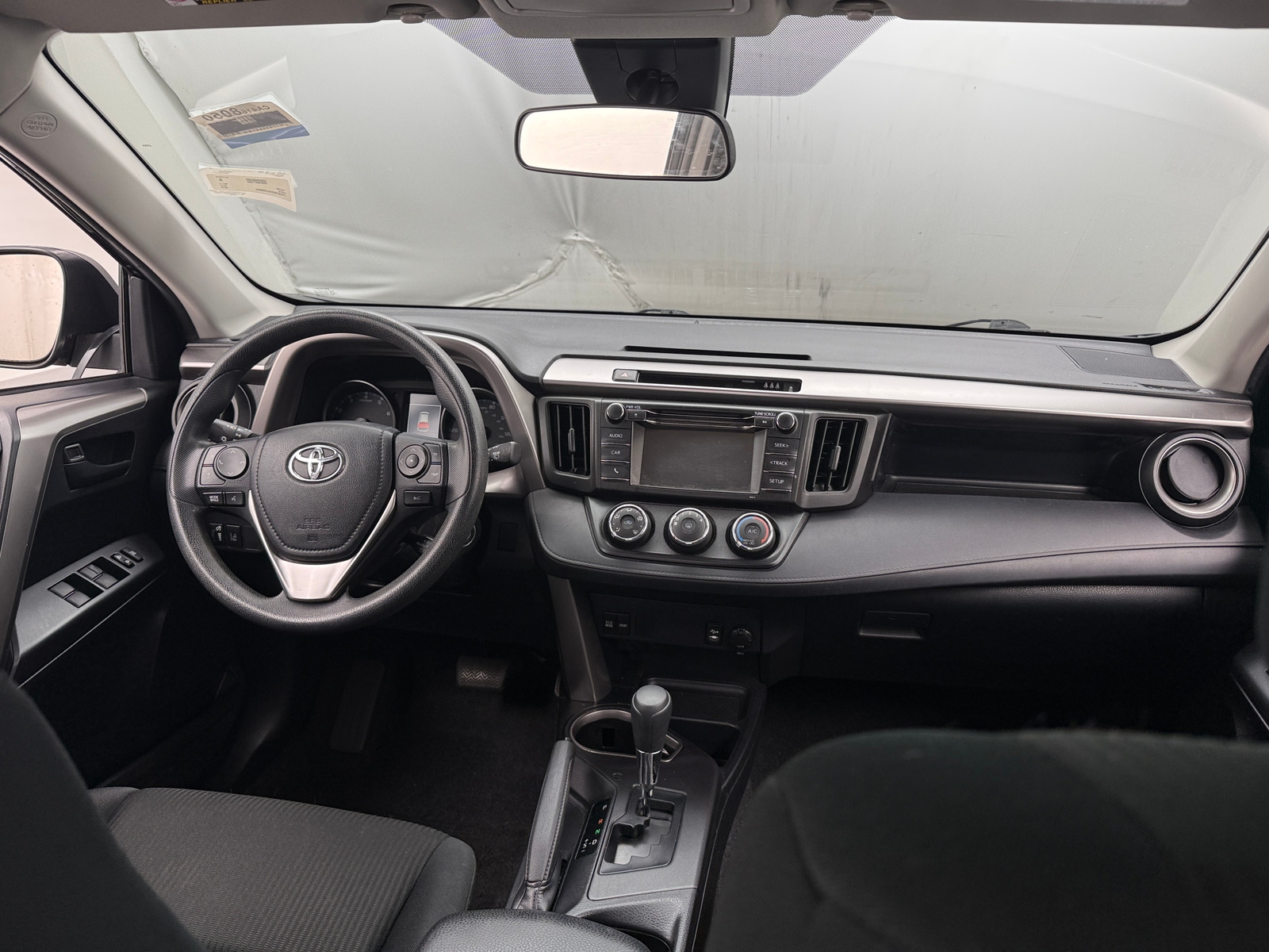 Thumbnail: 2018 Toyota RAV4 - 3