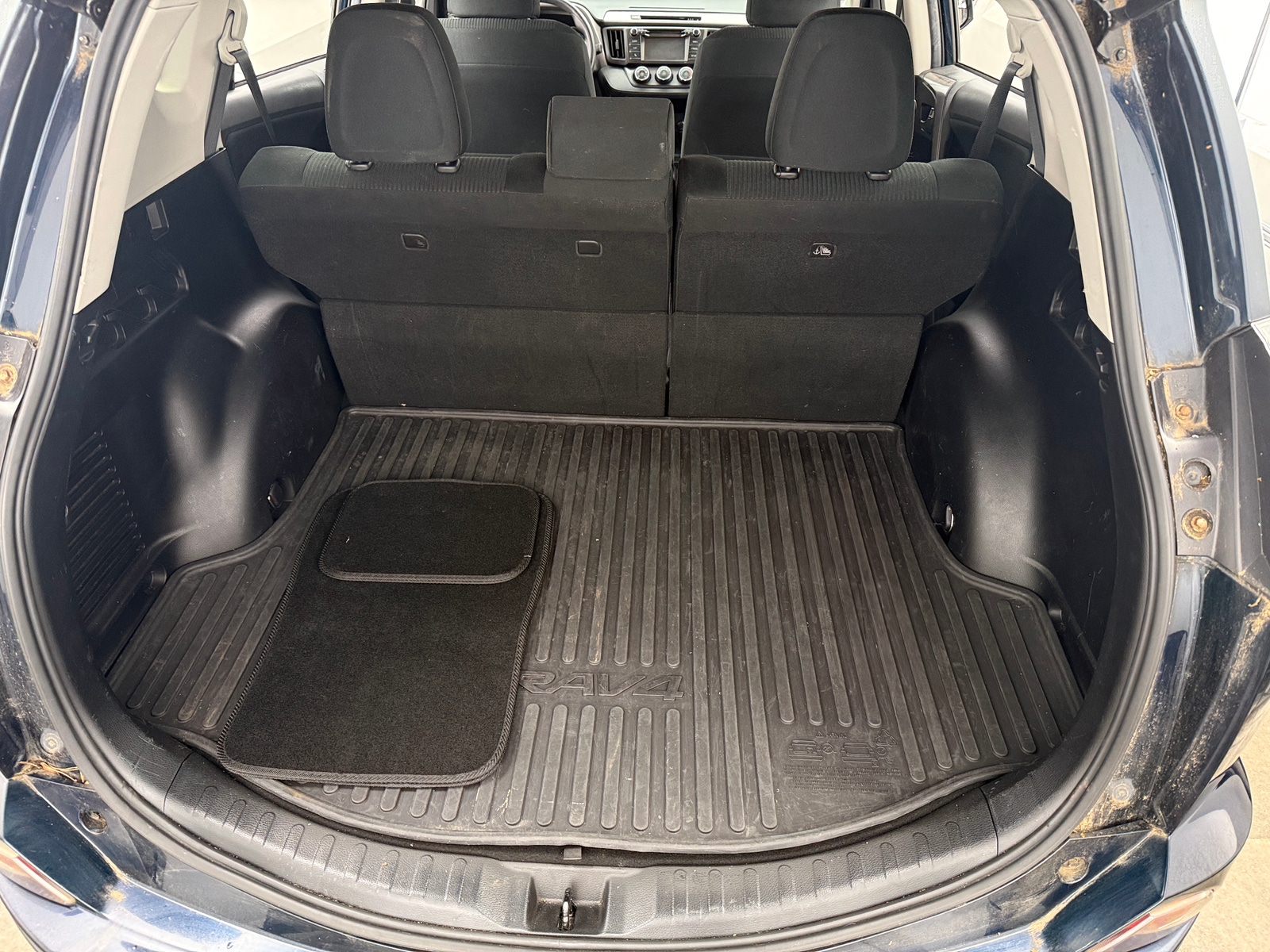 Thumbnail: 2018 Toyota RAV4 - 7