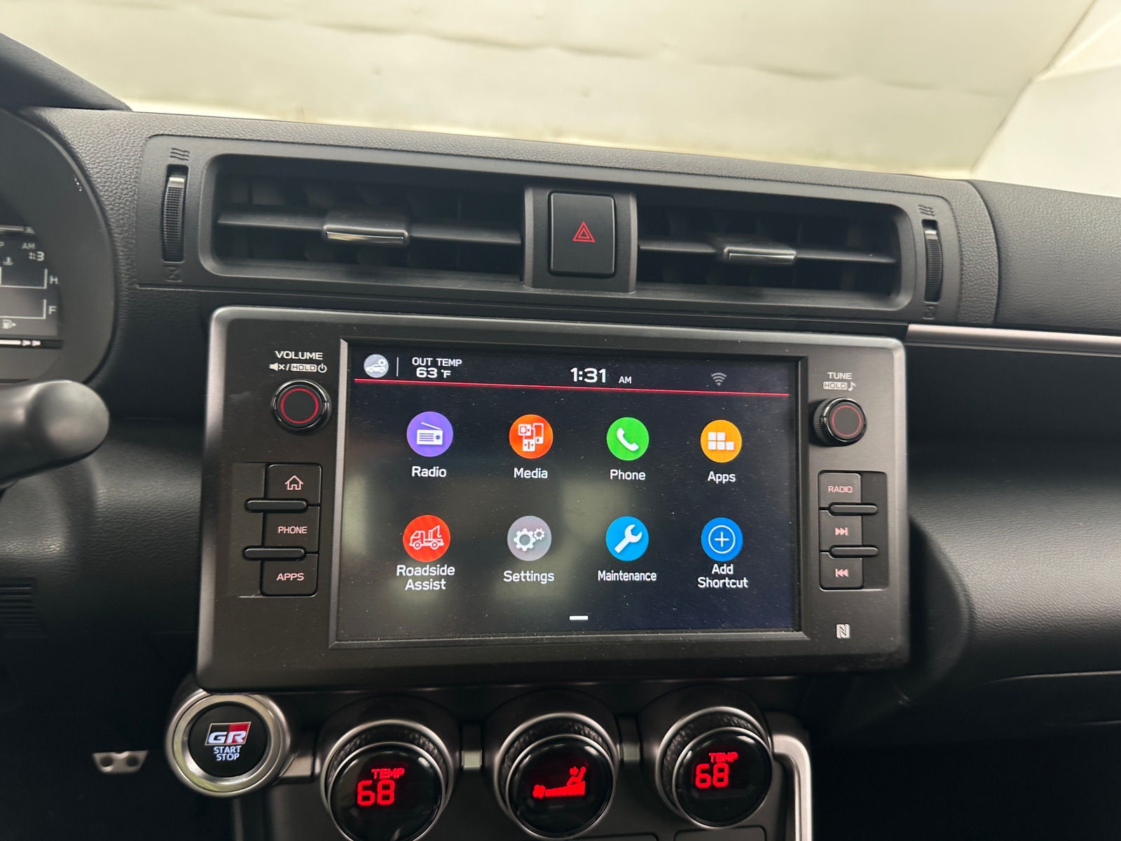 Thumbnail: 2023 Toyota GR86 - 3