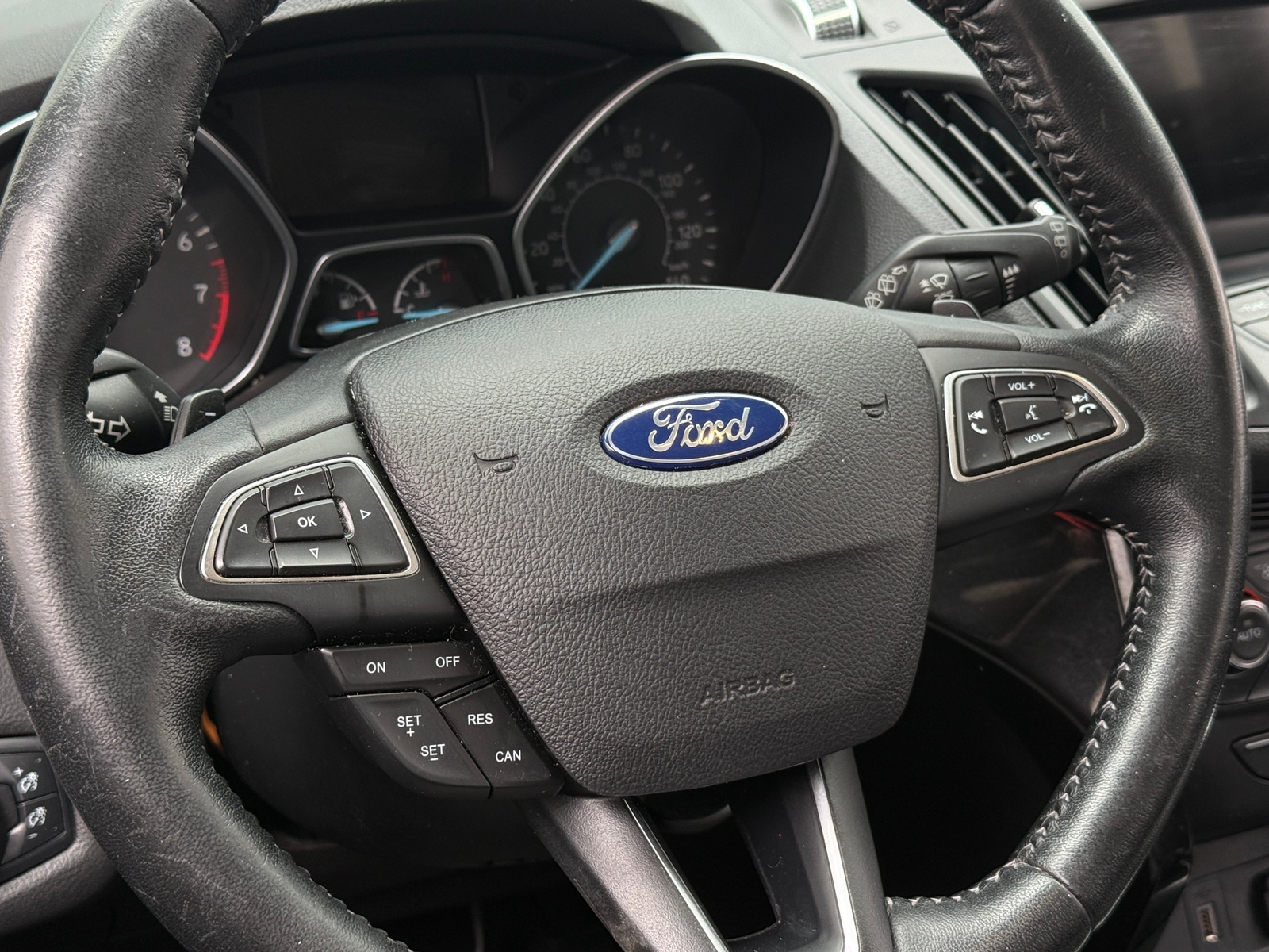 Thumbnail: 2017 Ford Escape - 4