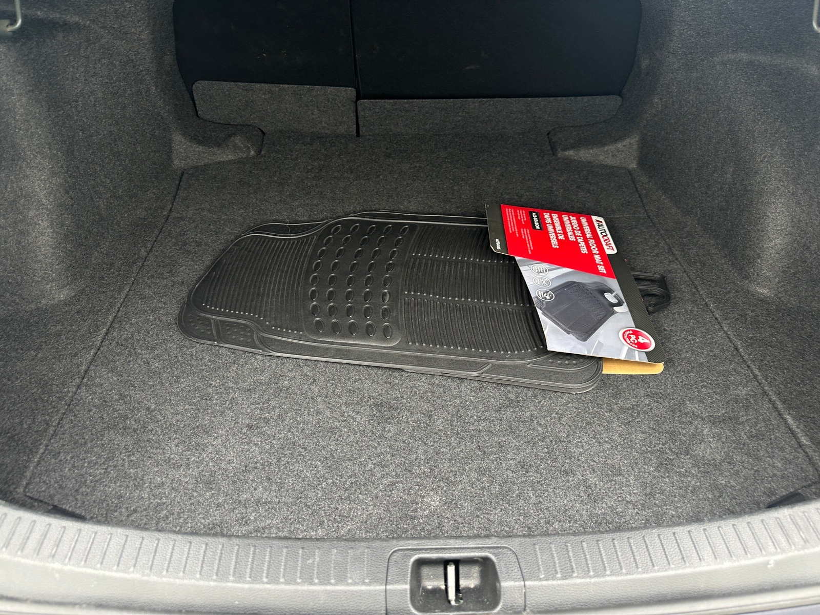 Thumbnail: 2025 Toyota Corolla - 7