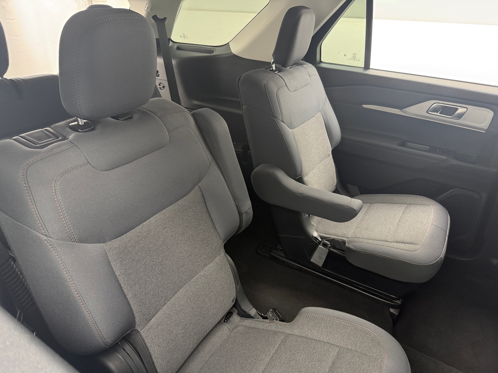 Thumbnail: 2025 Ford Explorer - 6