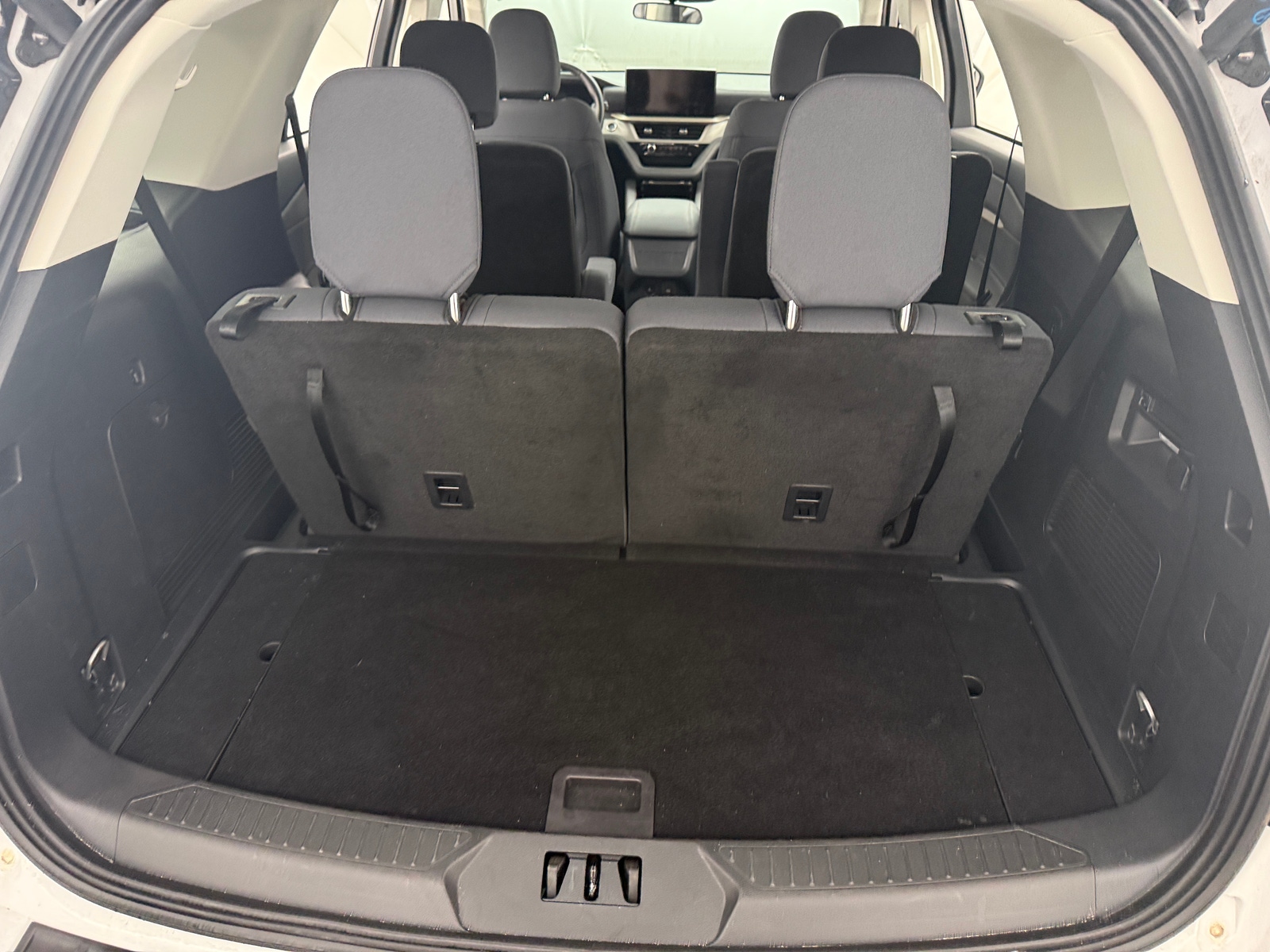 Thumbnail: 2025 Ford Explorer - 7