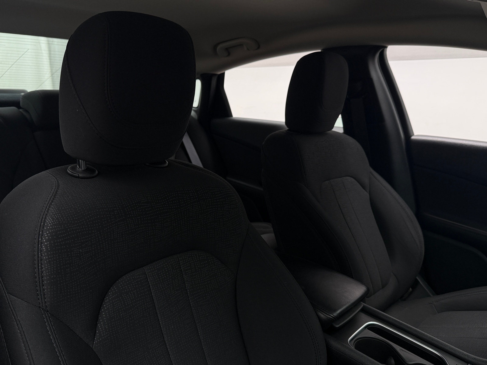 Thumbnail: 2016 Chrysler 200 - 2