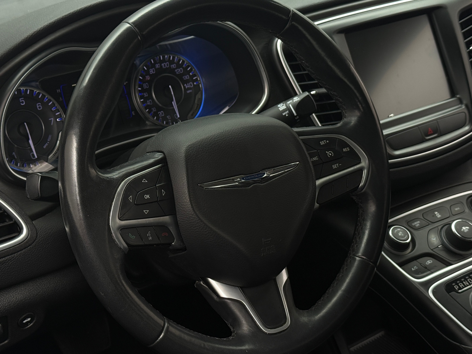 Thumbnail: 2016 Chrysler 200 - 5