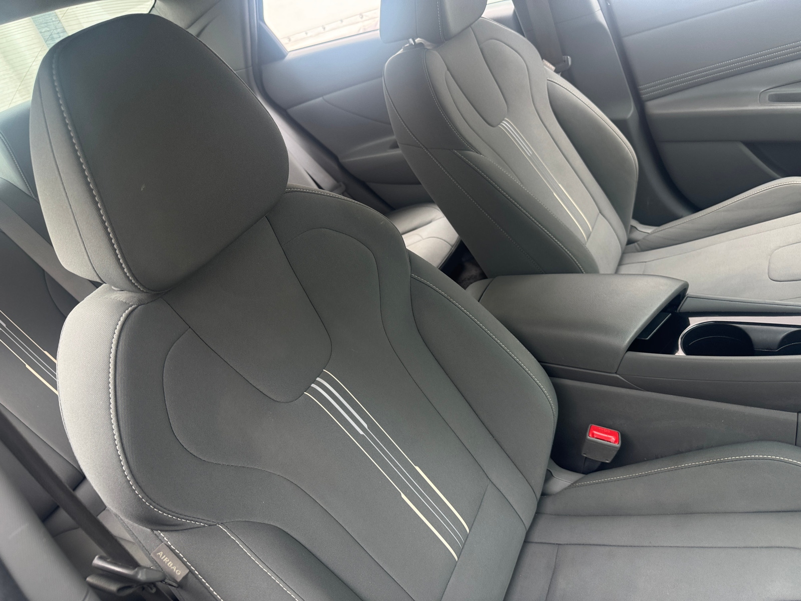 Thumbnail: 2023 Hyundai Elantra - 2