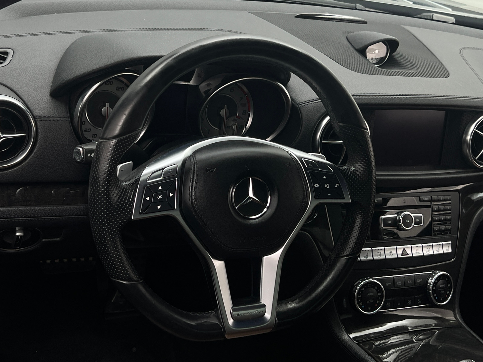 Thumbnail: 2013 Mercedes-Benz SL-Class - 4