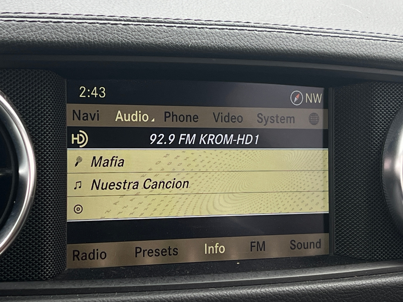 Thumbnail: 2013 Mercedes-Benz SL-Class - 3