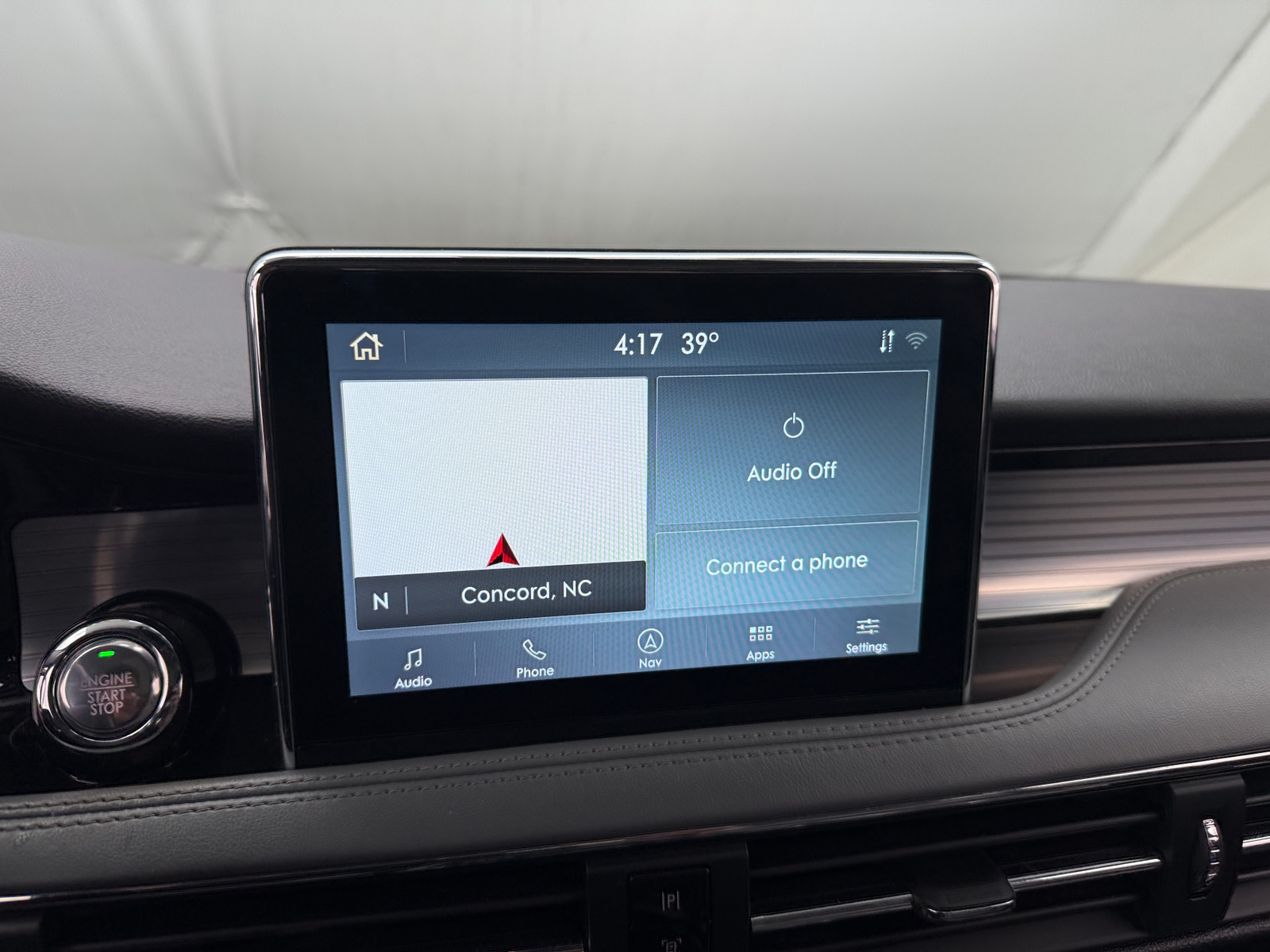 Thumbnail: 2020 Lincoln Corsair - 3