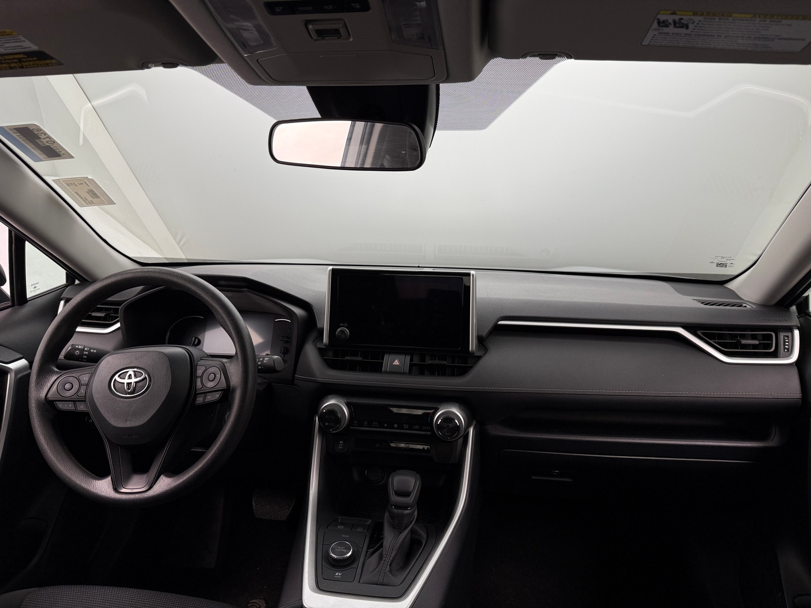 Thumbnail: 2025 Toyota RAV4 - 3