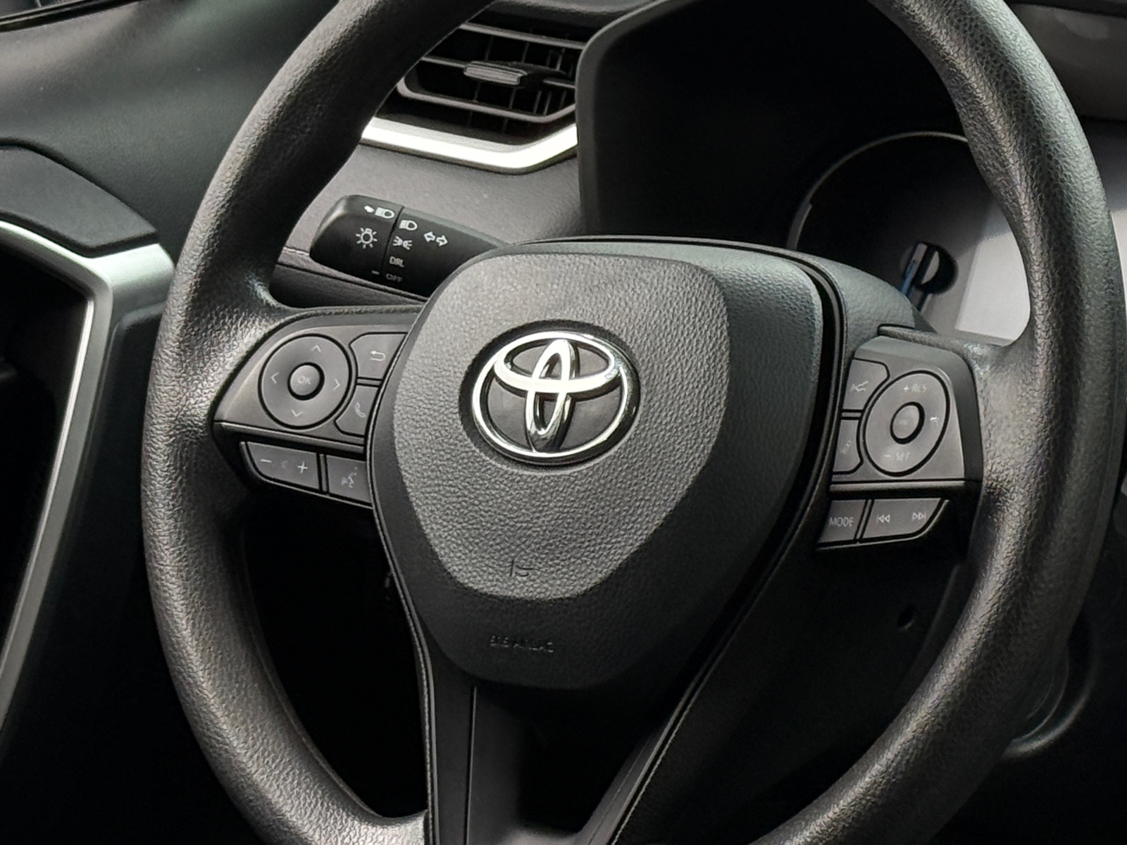 Thumbnail: 2025 Toyota RAV4 - 5