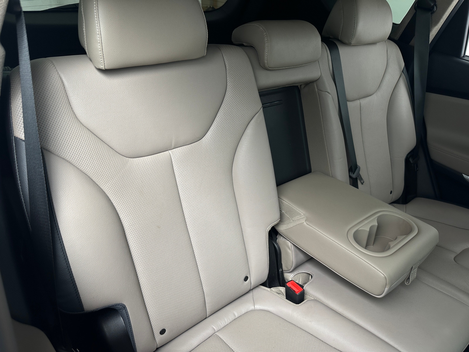 Thumbnail: 2020 Hyundai Santa Fe - 5