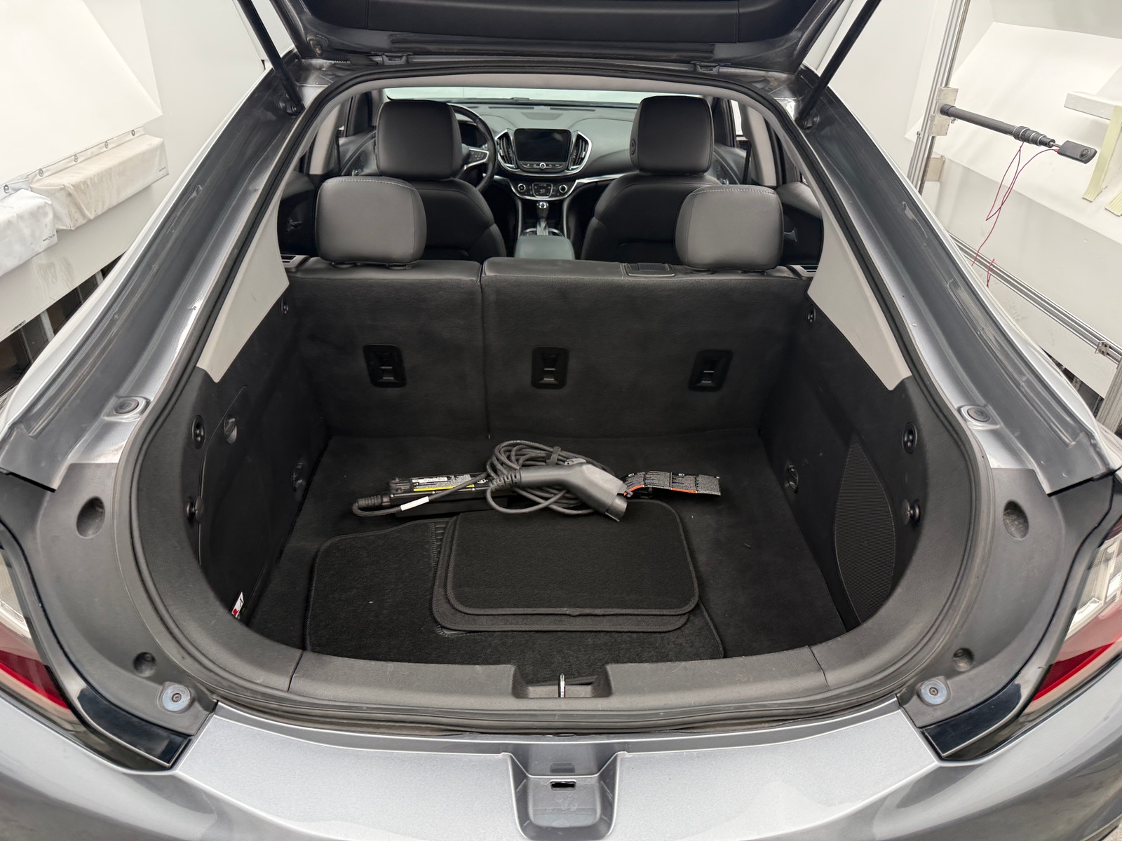 Thumbnail: 2018 Chevrolet Volt - 6