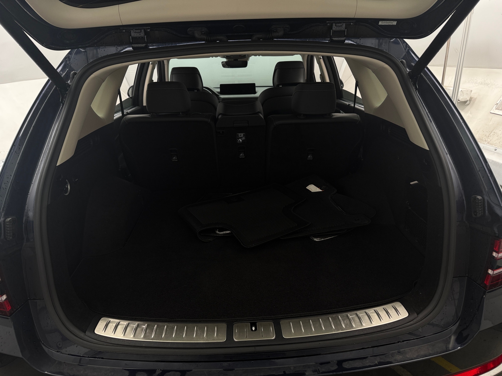 Thumbnail: 2024 Genesis GV80 - 6