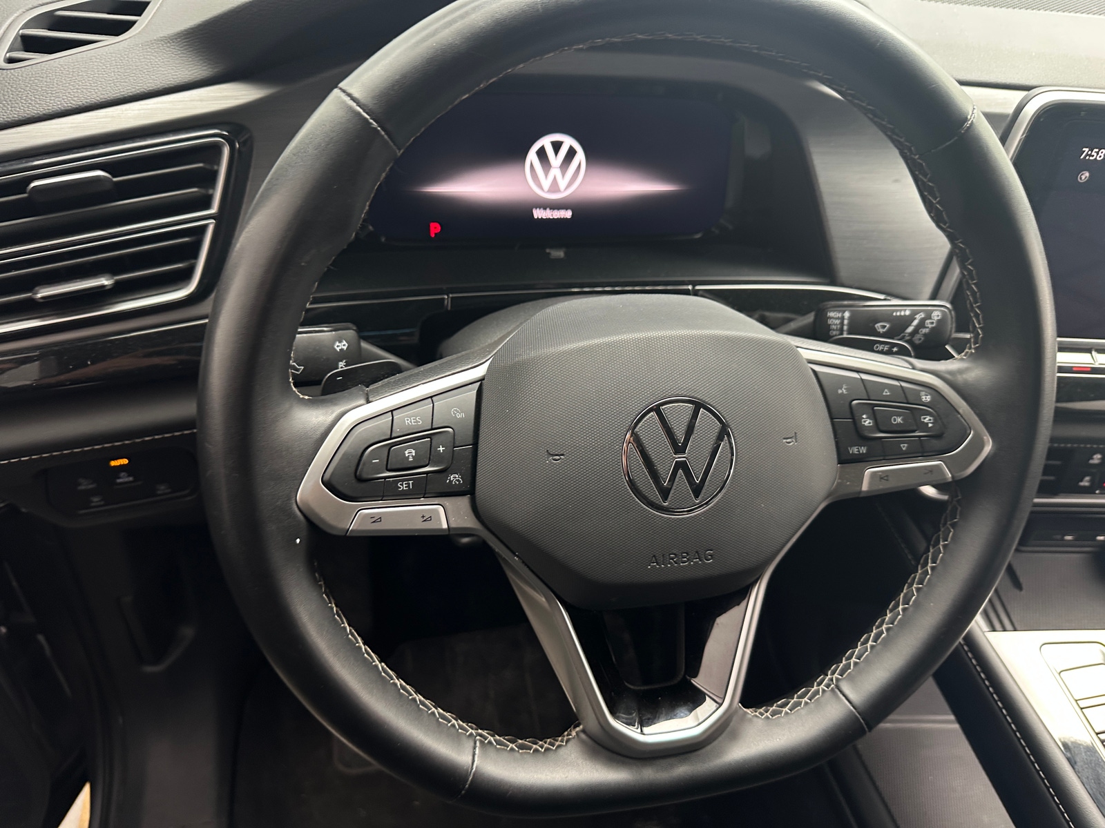 Thumbnail: 2025 Volkswagen Atlas - 4