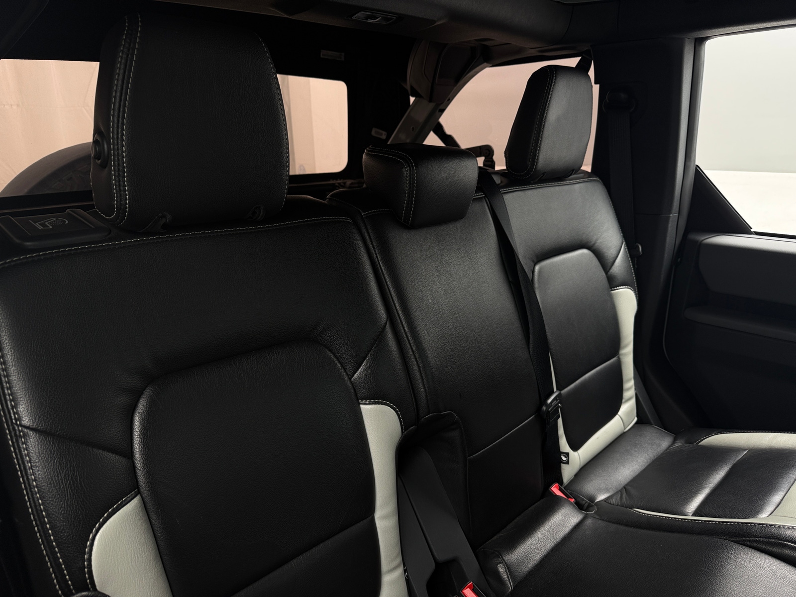 Thumbnail: 2021 Ford Bronco - 6