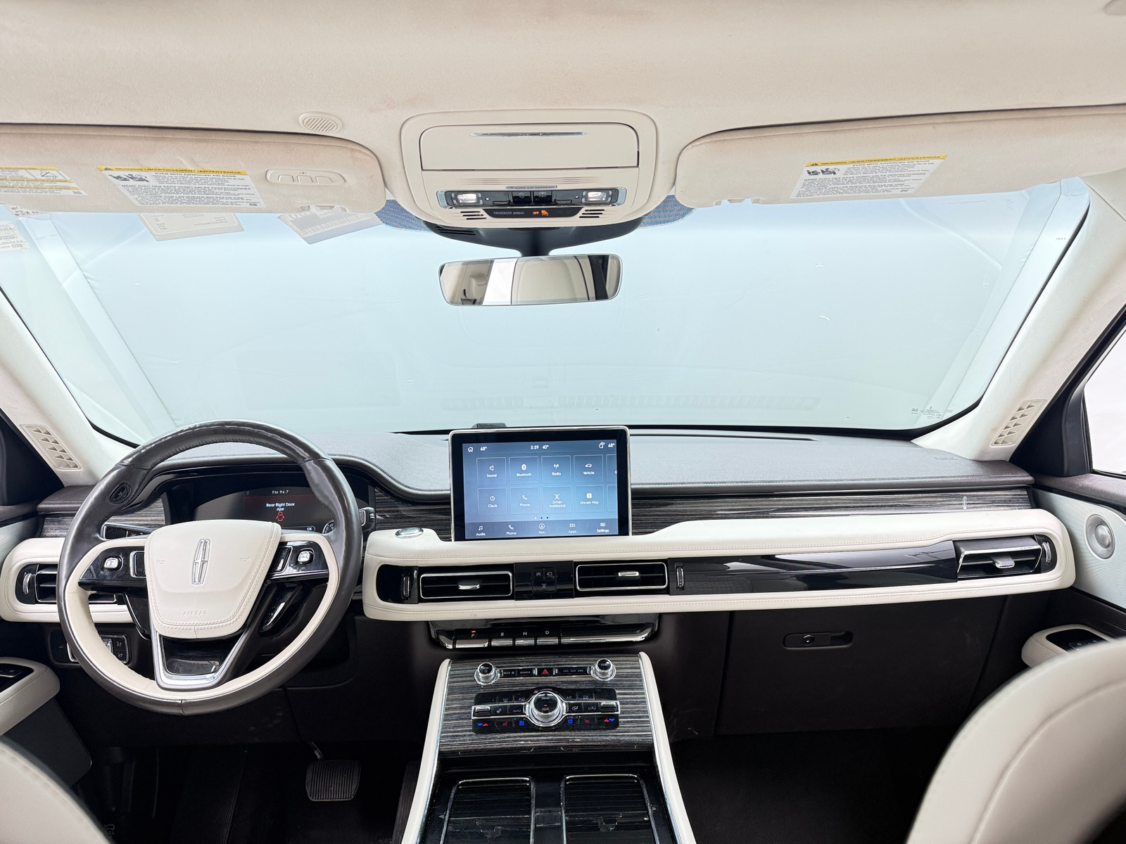 Thumbnail: 2021 Lincoln Aviator - 2