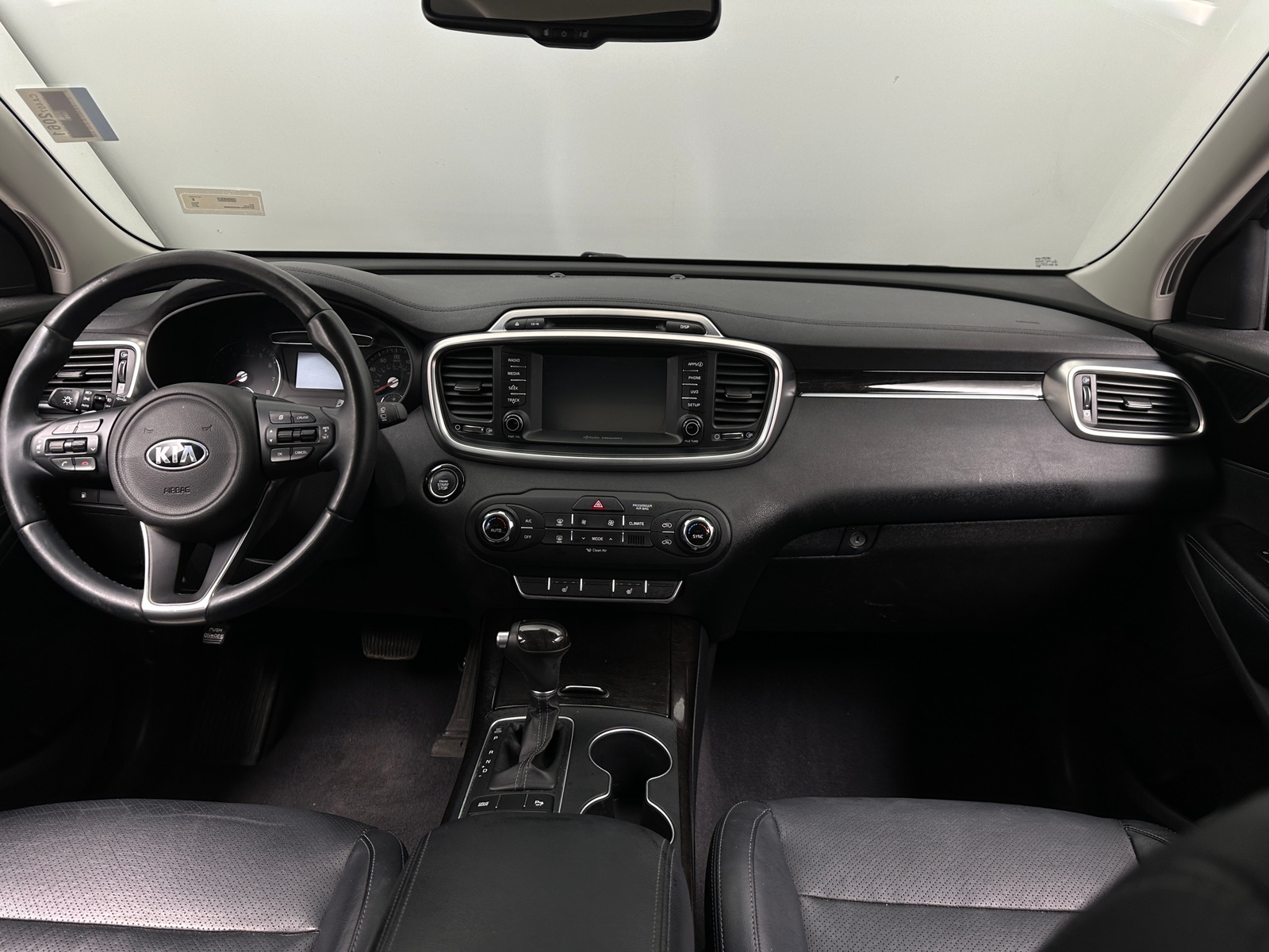 Thumbnail: 2017 Kia Sorento - 2